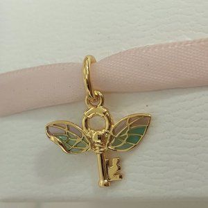 Pandora Harry Potter, Winged Key Pendant